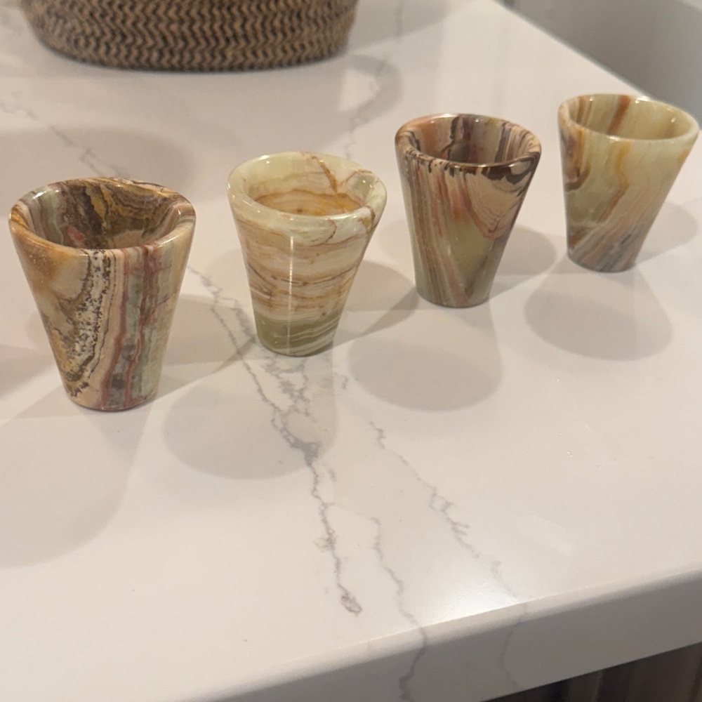 NWOT Set of 4 Green Onyx Shotglasses - Picture 7 of 7